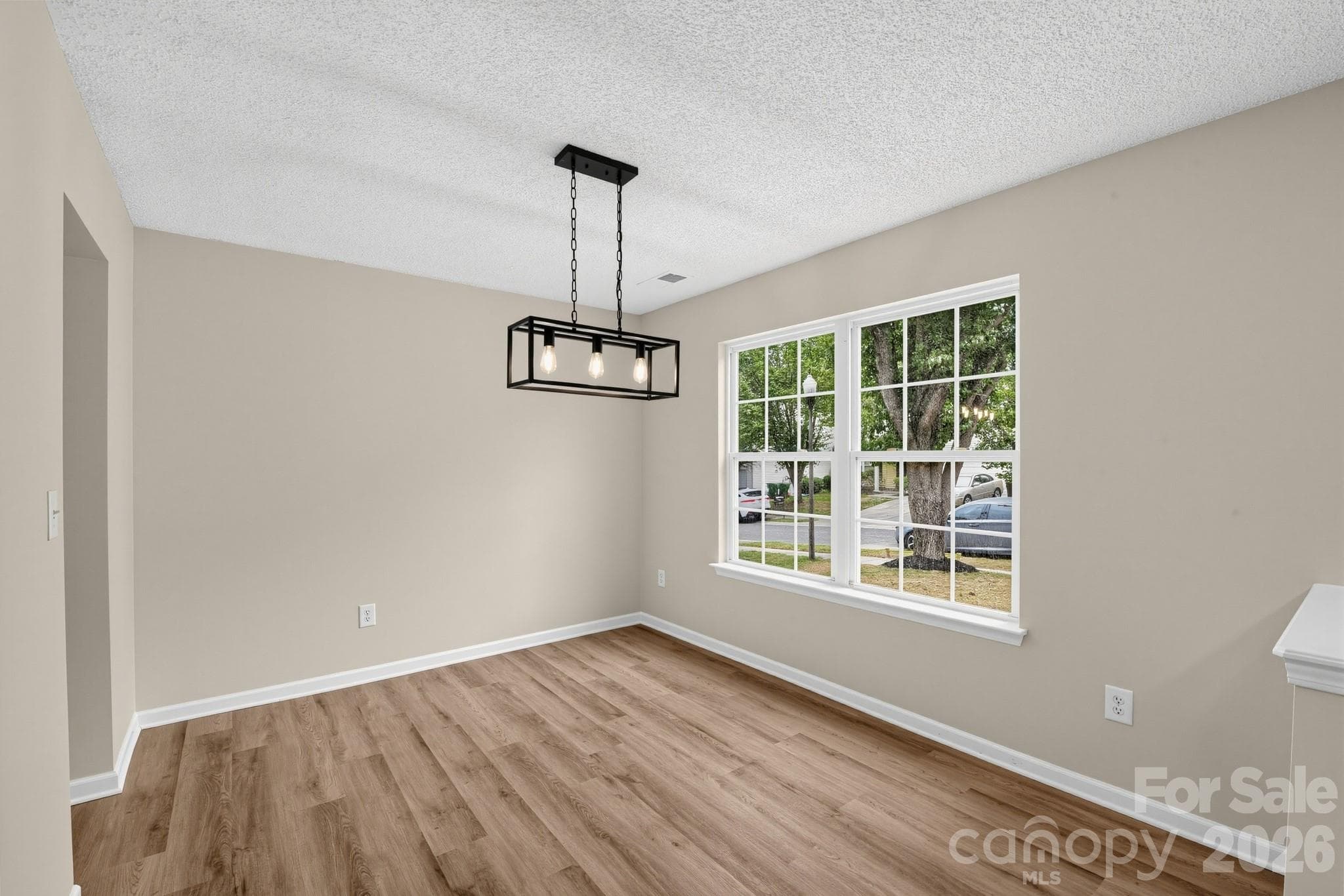 Single Family Residence at 1034 Chalk Hill Lane, Charlotte, photo 13 of 28