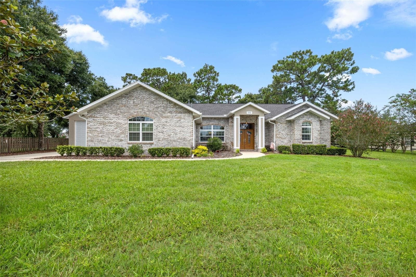 Single Family Residence at 5592 NE 61ST AVENUE RD, SILVER SPRINGS, photo 3 of 83