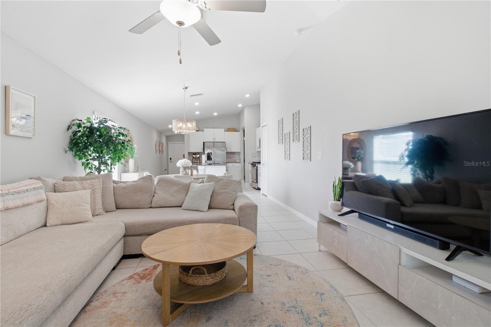Single Family Residence at 10331 BLUE PLUME CT, RIVERVIEW, photo 17 of 57