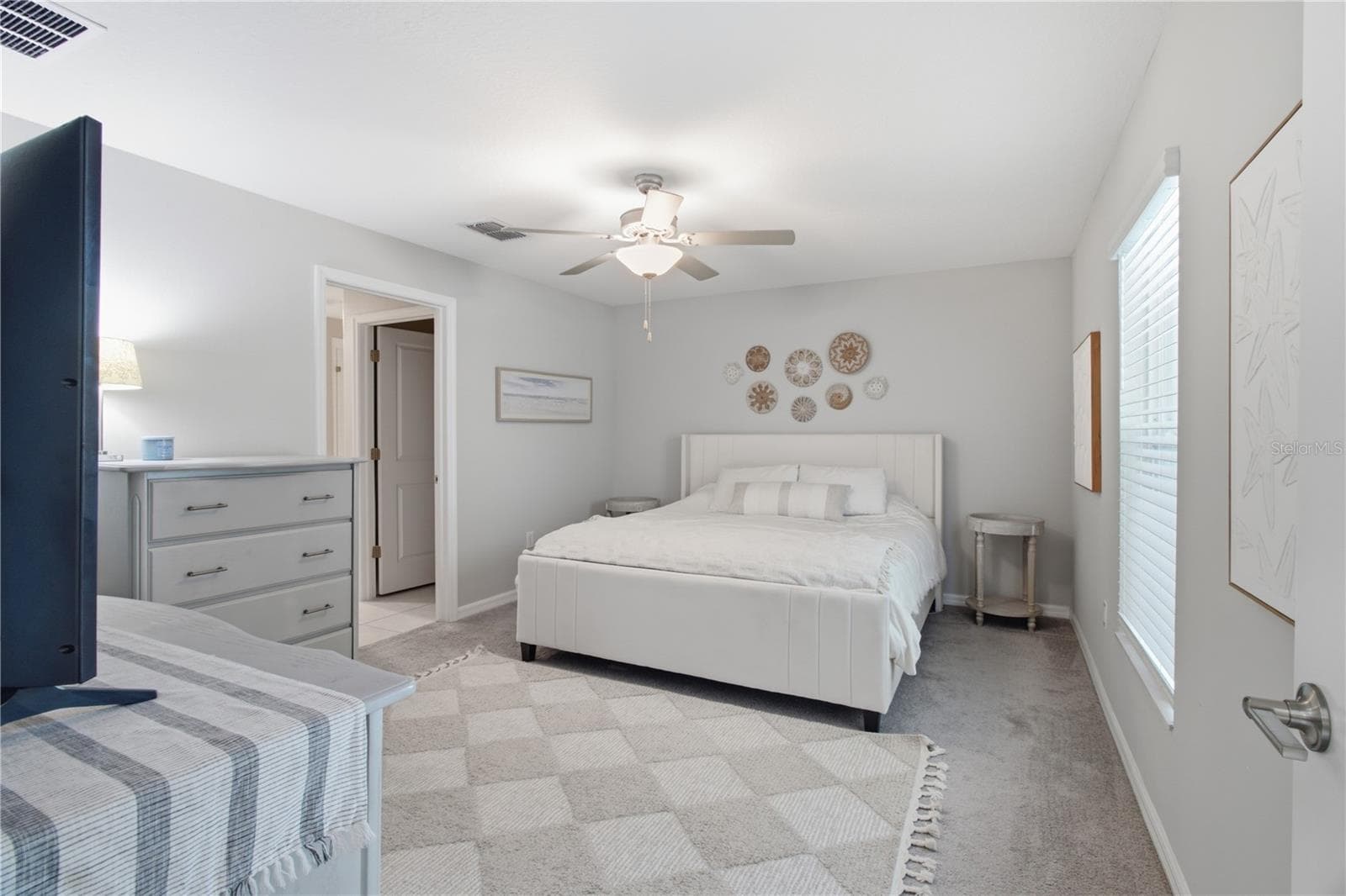 Single Family Residence at 10331 BLUE PLUME CT, RIVERVIEW, photo 19 of 57