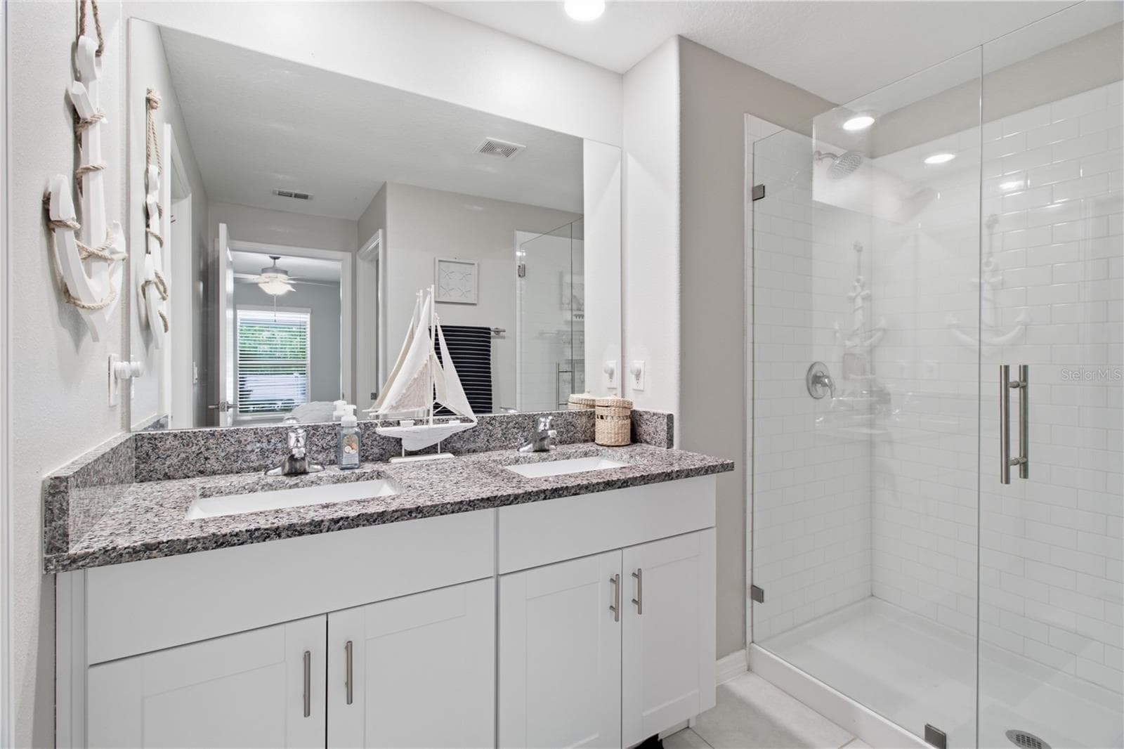 Single Family Residence at 10331 BLUE PLUME CT, RIVERVIEW, photo 24 of 57