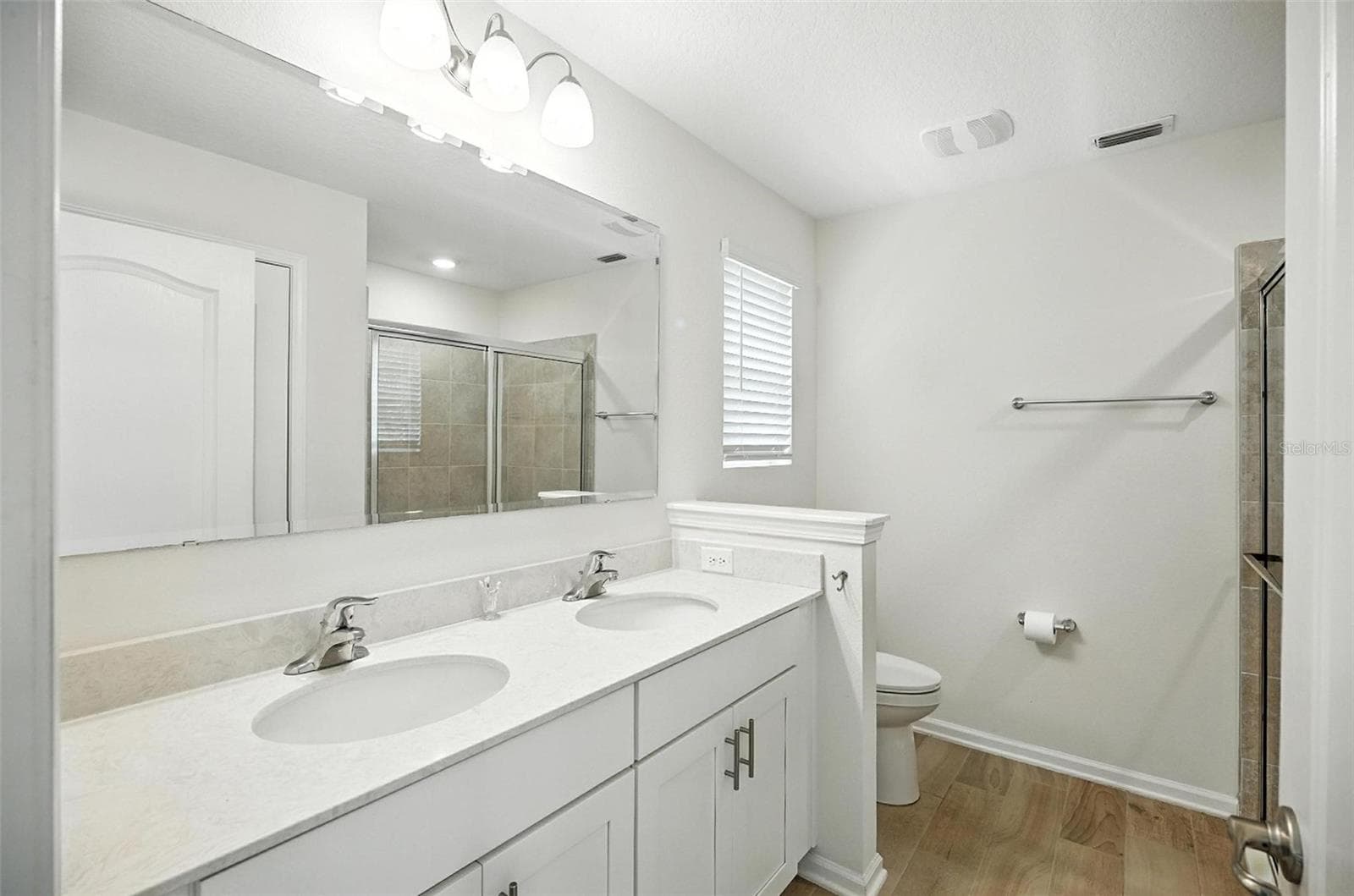 Primary Bathroom - 88 BIRDIE WAY, BUNNELL