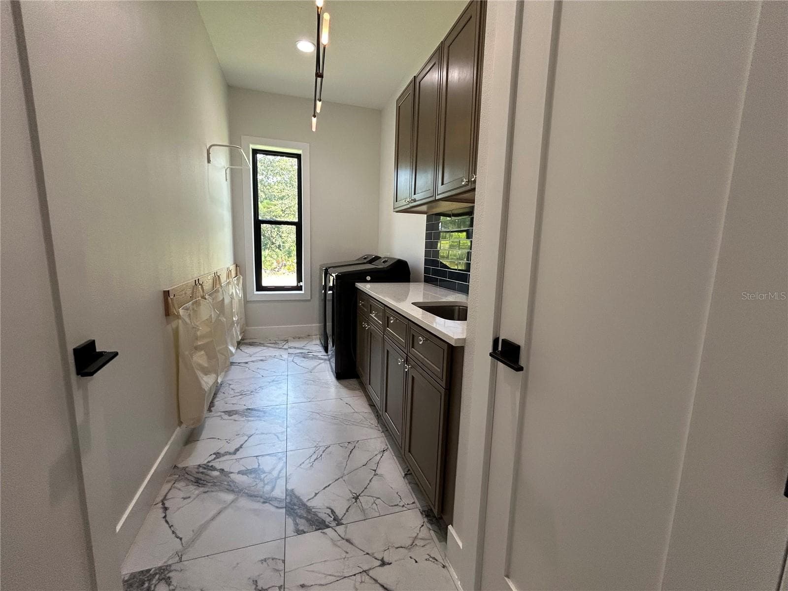 Laundry Room - 19512 MAJESTIC ST, ORLANDO