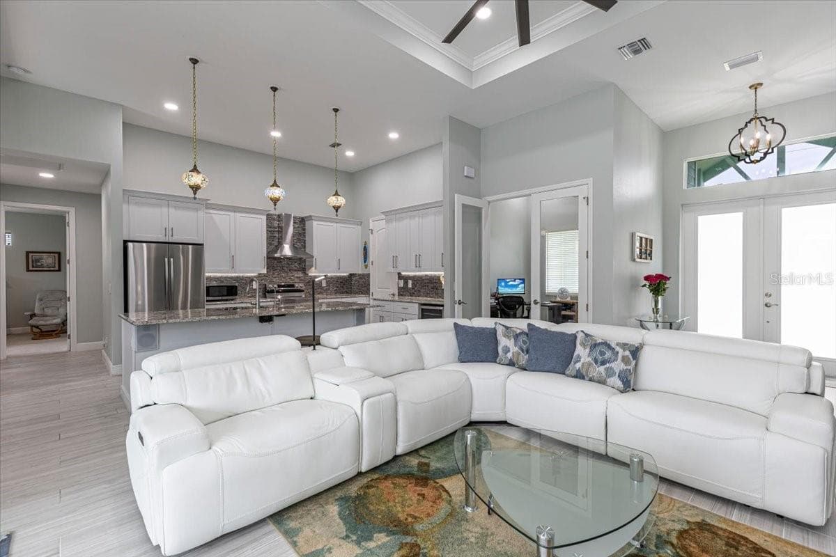 Single Family Residence at 16883 ACAPULCO RD, PUNTA GORDA, photo 5 of 45