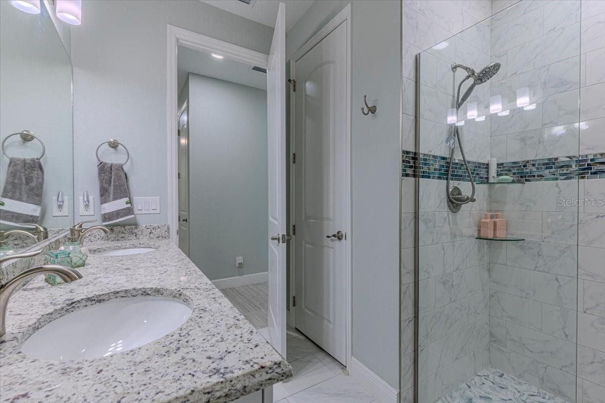 Single Family Residence at 16883 ACAPULCO RD, PUNTA GORDA, photo 24 of 45