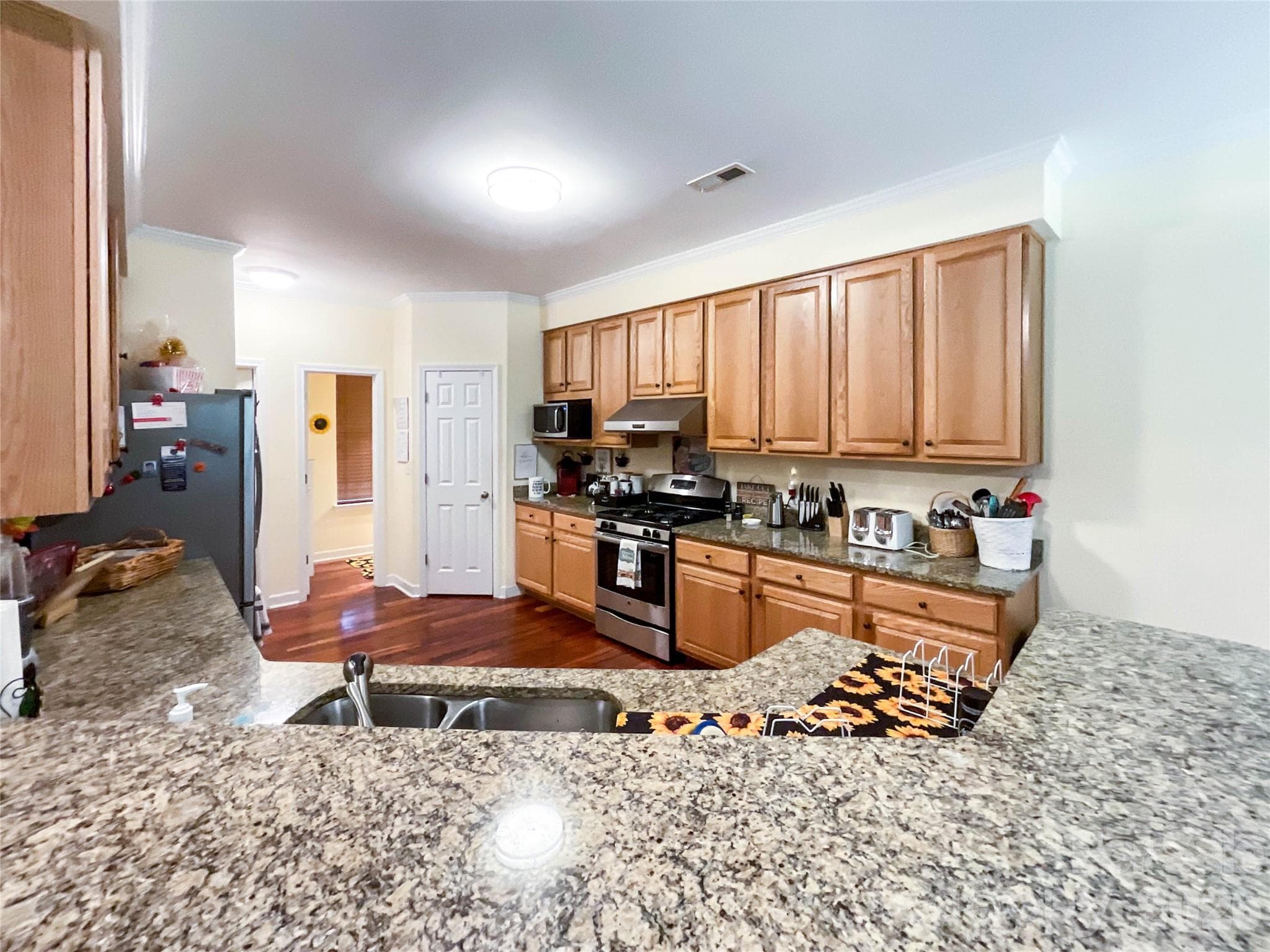 Single Family Residence at 2702 Piersland Drive, Matthews, photo 12 of 48