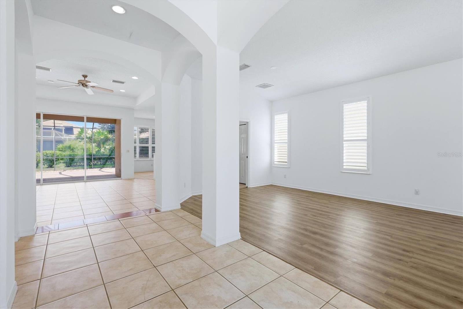 Single Family Residence at 9089 WILLOW BROOK DR, SARASOTA, photo 5 of 36