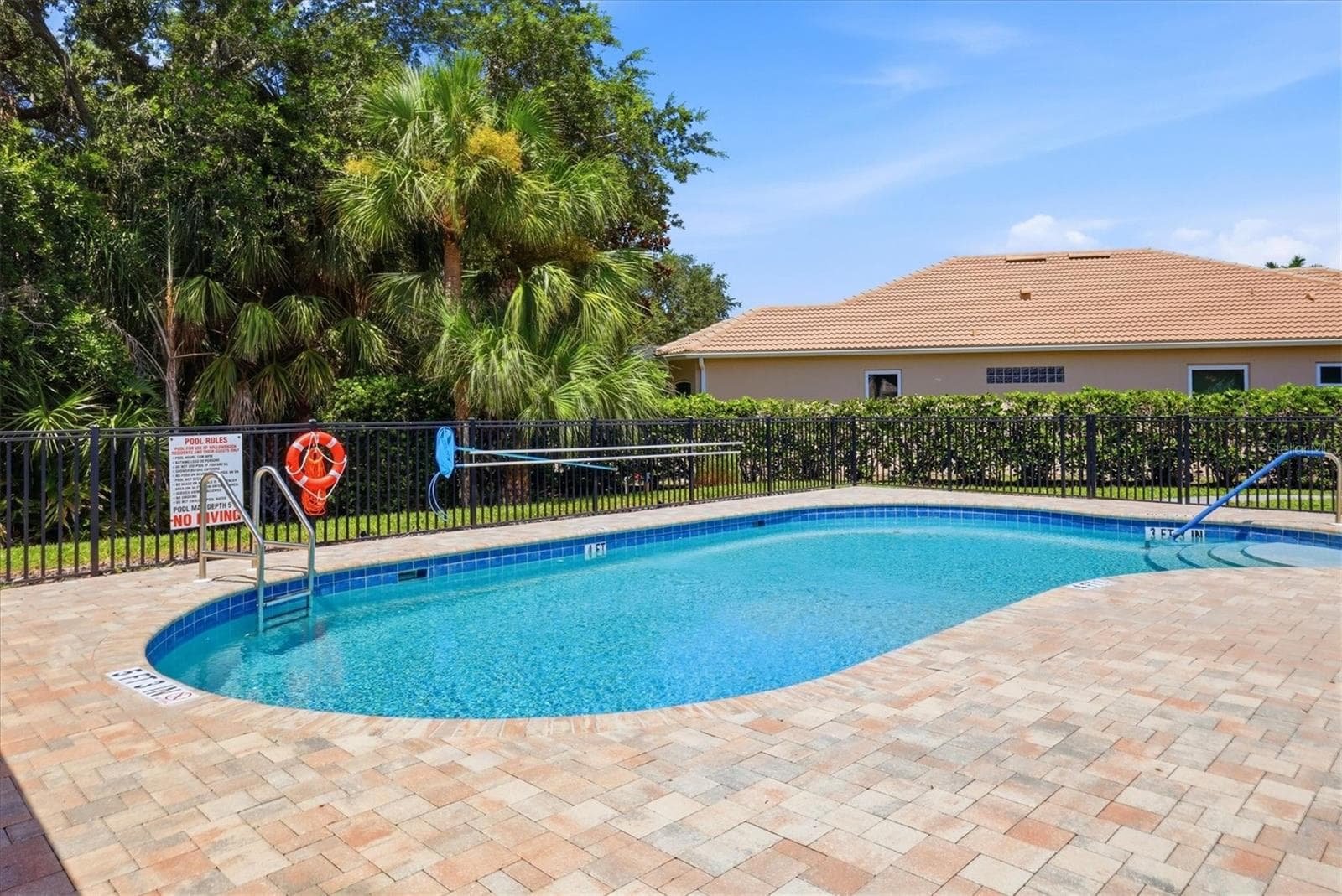 Single Family Residence at 9089 WILLOW BROOK DR, SARASOTA, photo 34 of 36