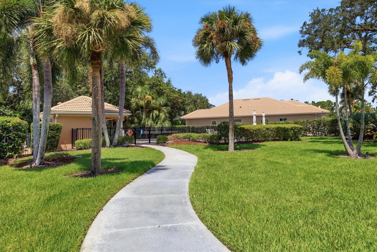 Single Family Residence at 9089 WILLOW BROOK DR, SARASOTA, photo 35 of 36