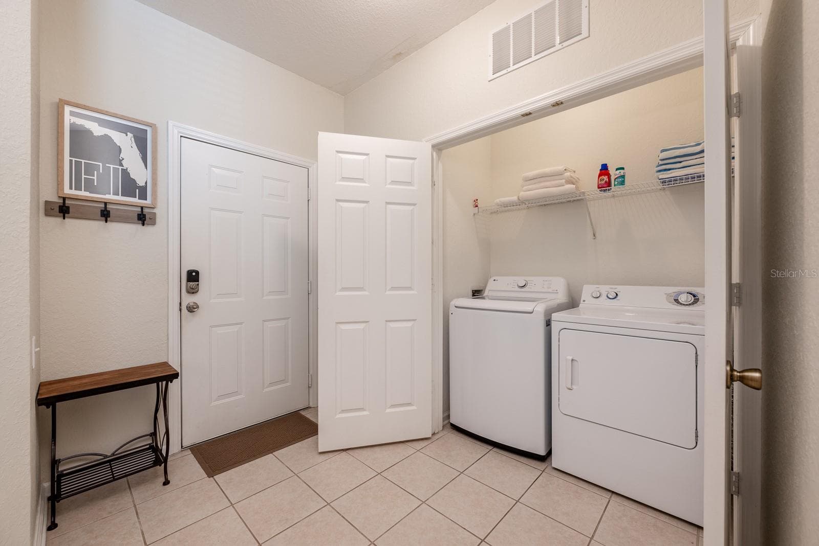 Convenient in-unit laundry. - 2778 ALMATON LOOP #204, KISSIMMEE