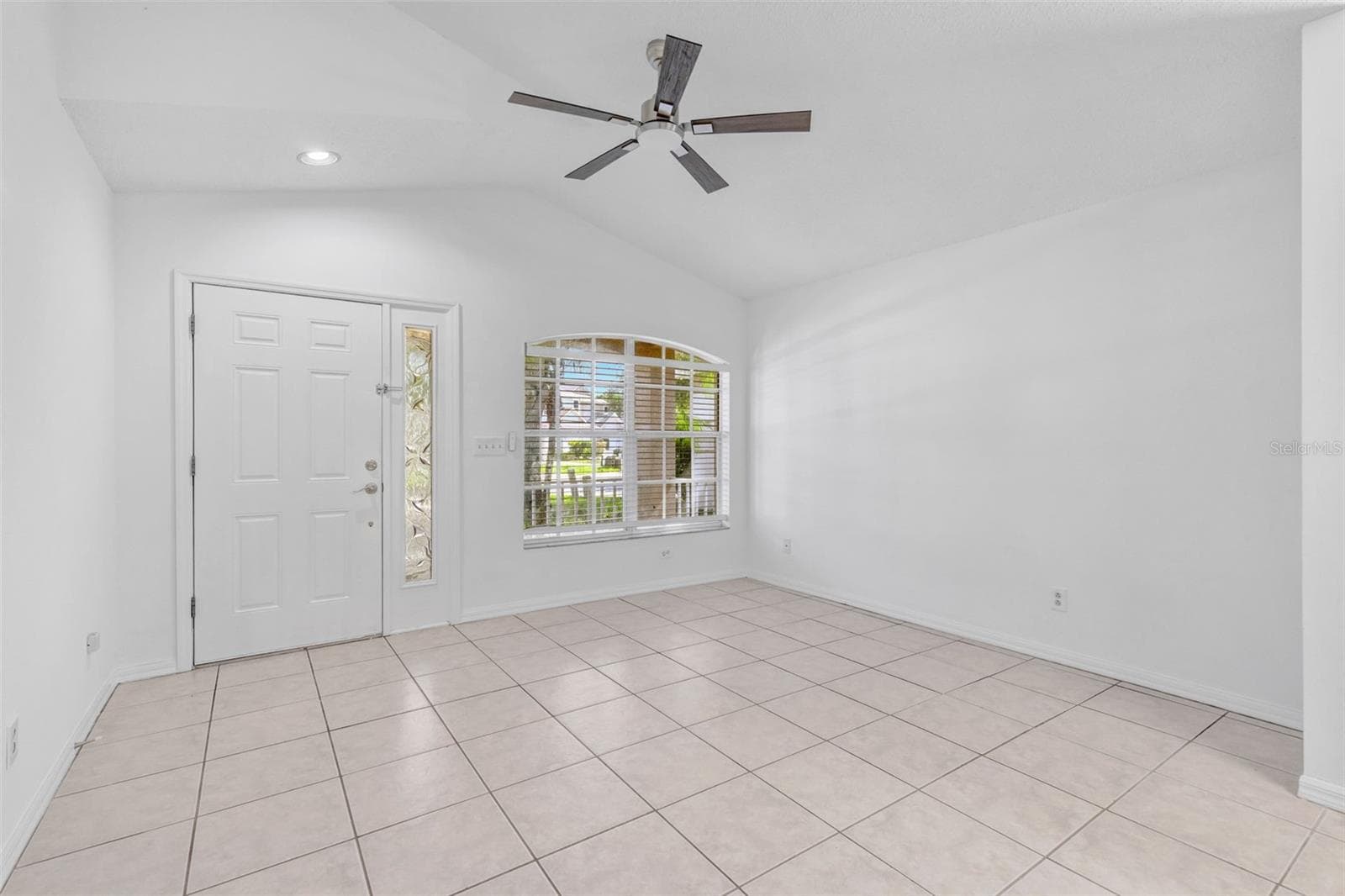 Single Family Residence at 6115 SAND KEY LN, WESLEY CHAPEL, photo 3 of 33