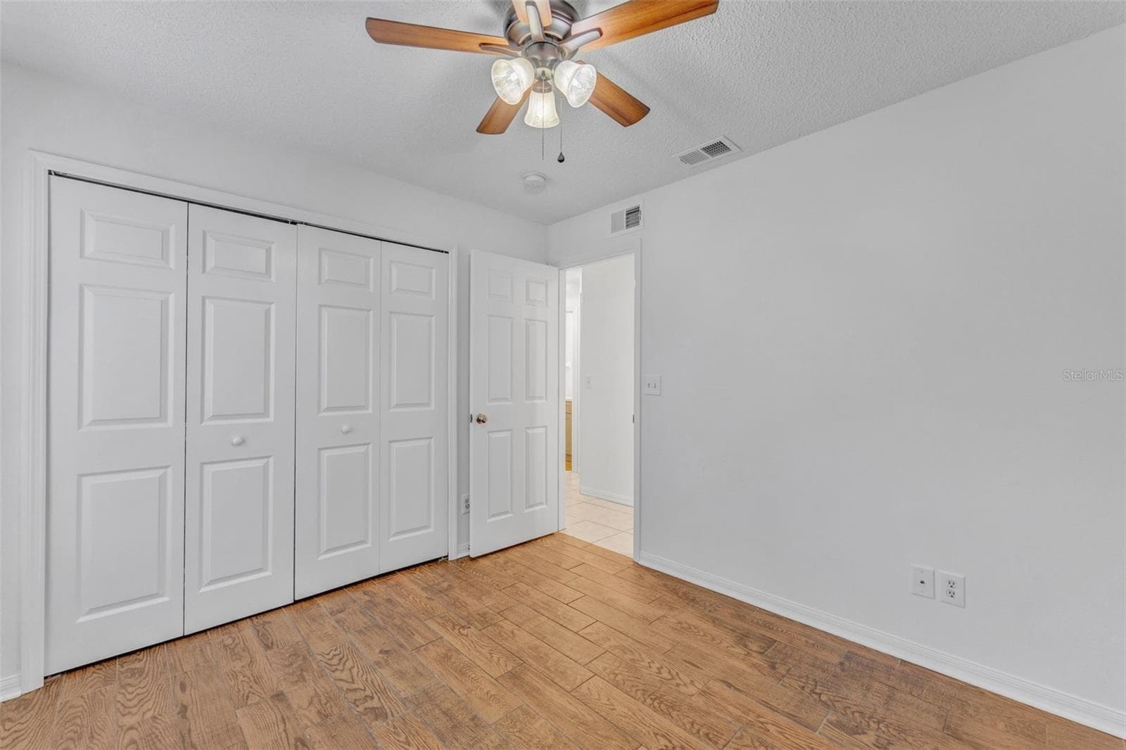 Single Family Residence at 6115 SAND KEY LN, WESLEY CHAPEL, photo 13 of 33
