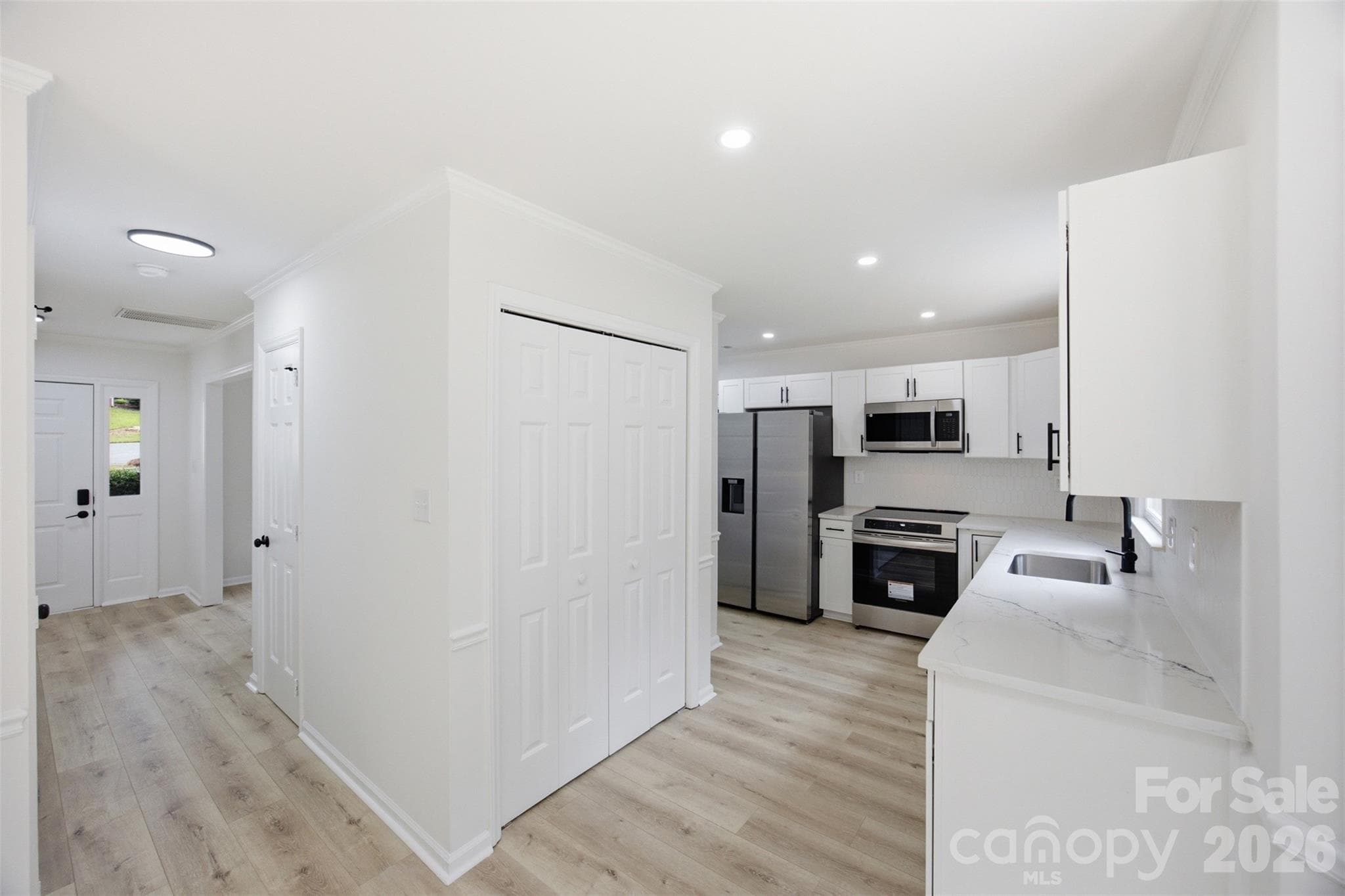 Single Family Residence at 7241 Mcteal Place, Charlotte, photo 17 of 47