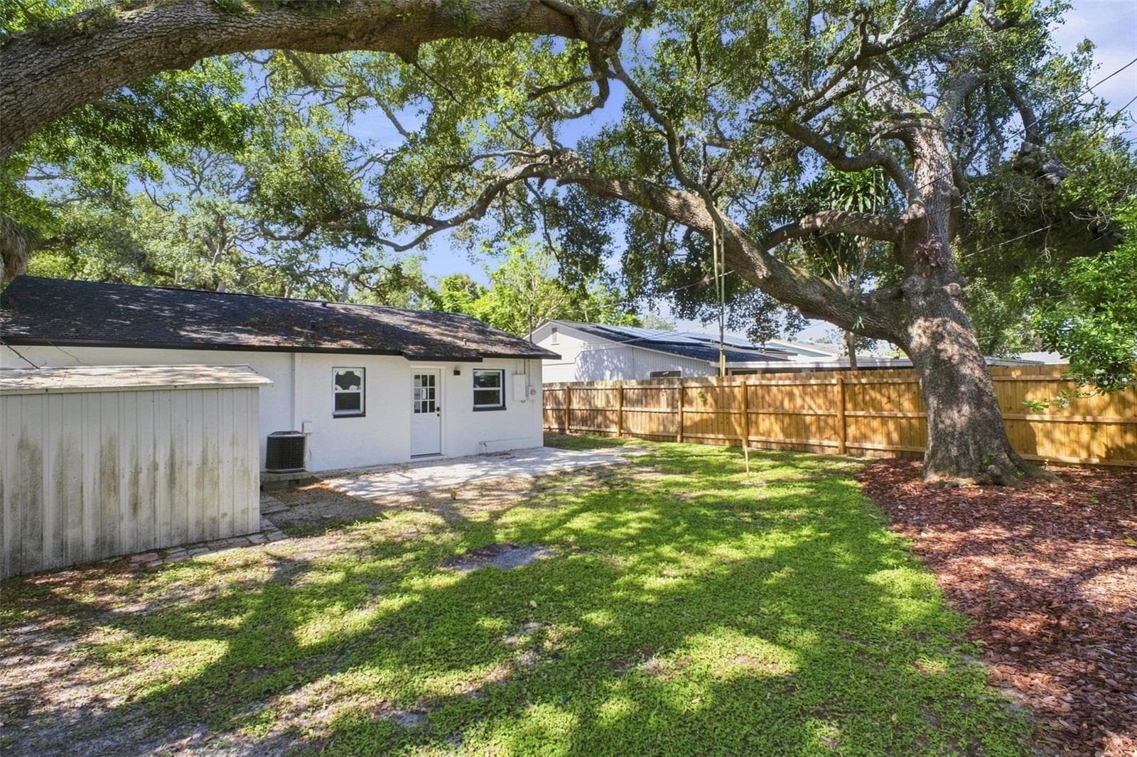 Single Family Residence at 4733 25TH AVE S, ST PETERSBURG, photo 6 of 41
