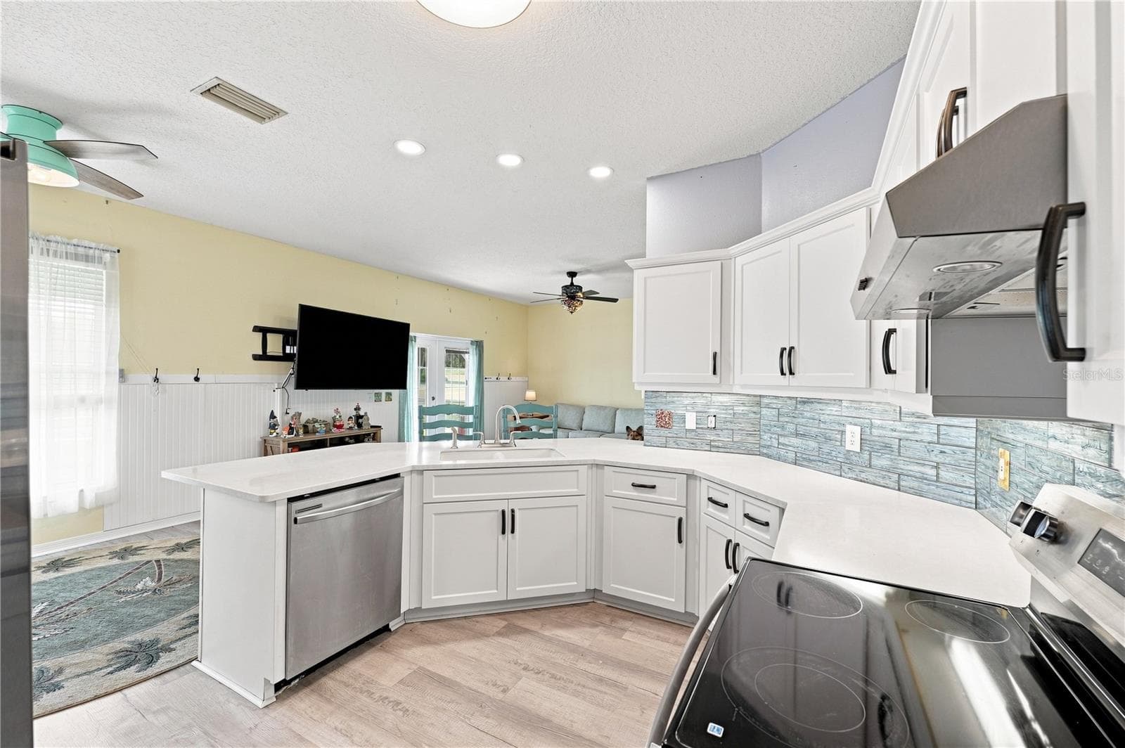 Single Family Residence at 1375 TIMUCUAN, INVERNESS, photo 14 of 60