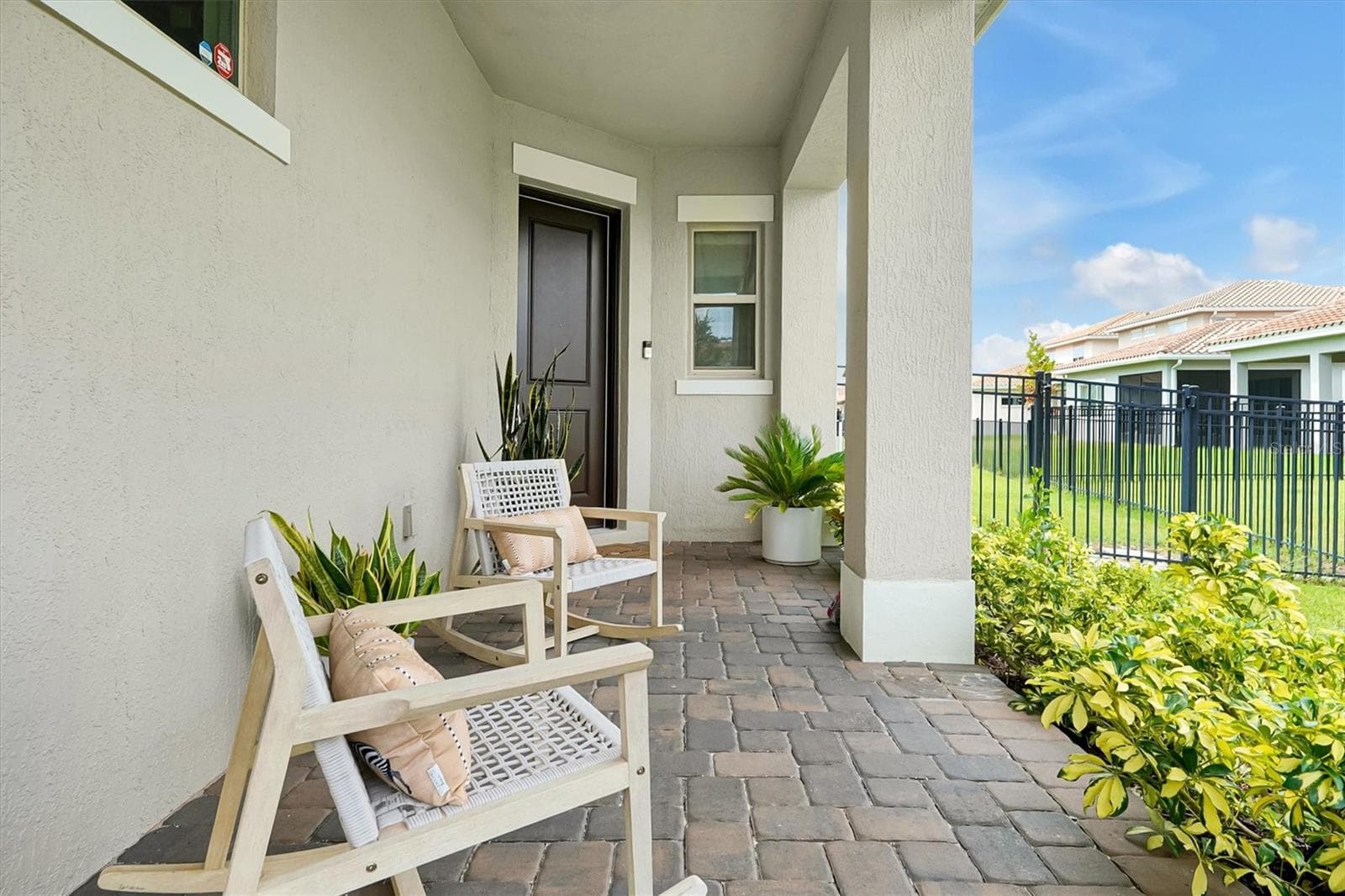 Single Family Residence at 13342 BROMBOROUGH DR, ORLANDO, photo 4 of 74