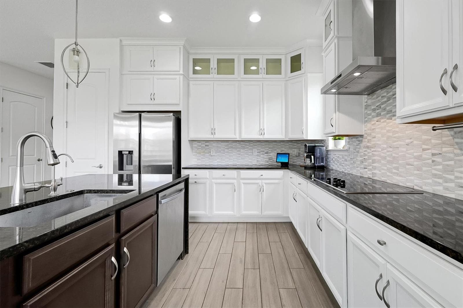Single Family Residence at 13342 BROMBOROUGH DR, ORLANDO, photo 13 of 74