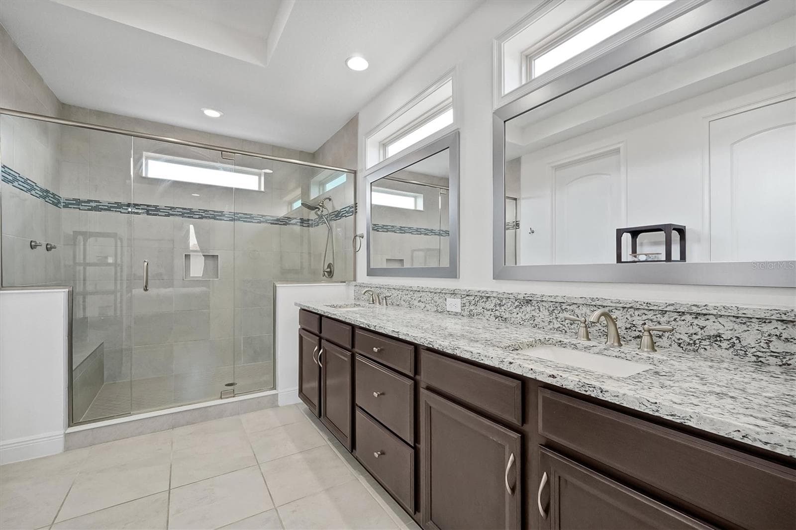 Single Family Residence at 13342 BROMBOROUGH DR, ORLANDO, photo 27 of 74