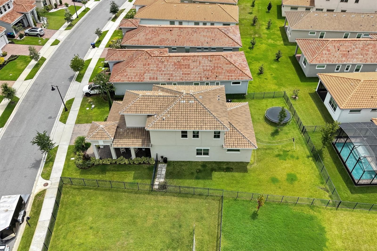 Single Family Residence at 13342 BROMBOROUGH DR, ORLANDO, photo 45 of 74