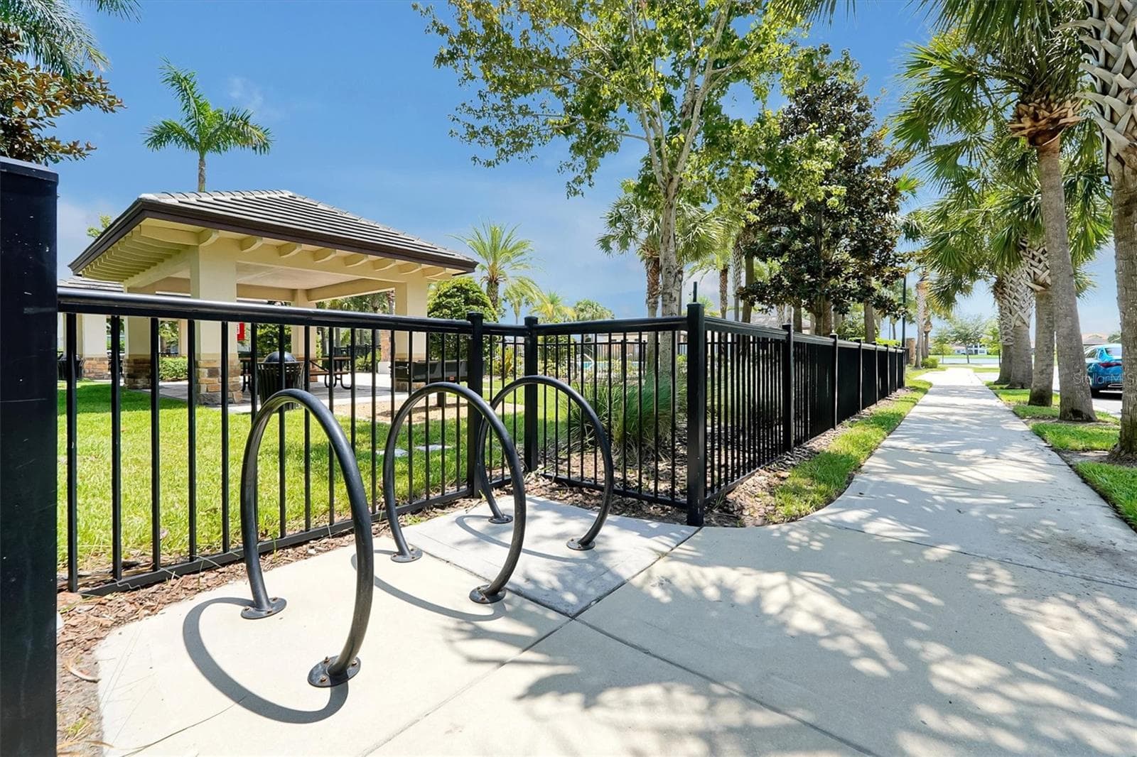 Single Family Residence at 13342 BROMBOROUGH DR, ORLANDO, photo 56 of 74