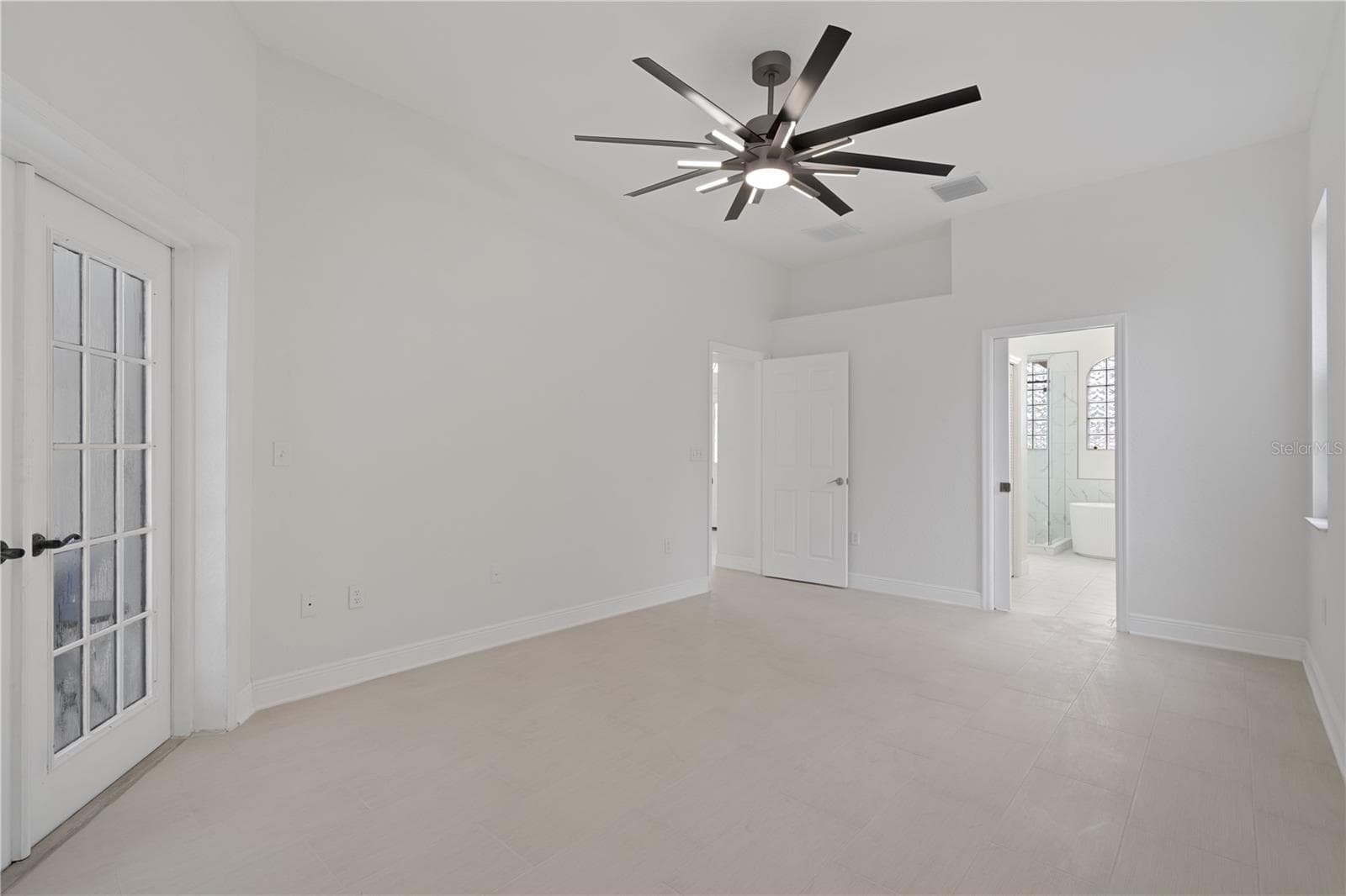 Single Family Residence at 3239 GLENWOOD CIR, HOLIDAY, photo 30 of 57