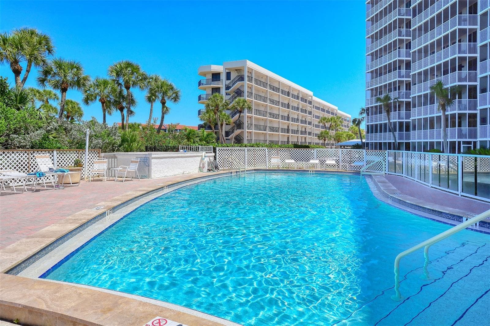 Condominium at 6300 MIDNIGHT PASS RD #809, SARASOTA, photo 30 of 40