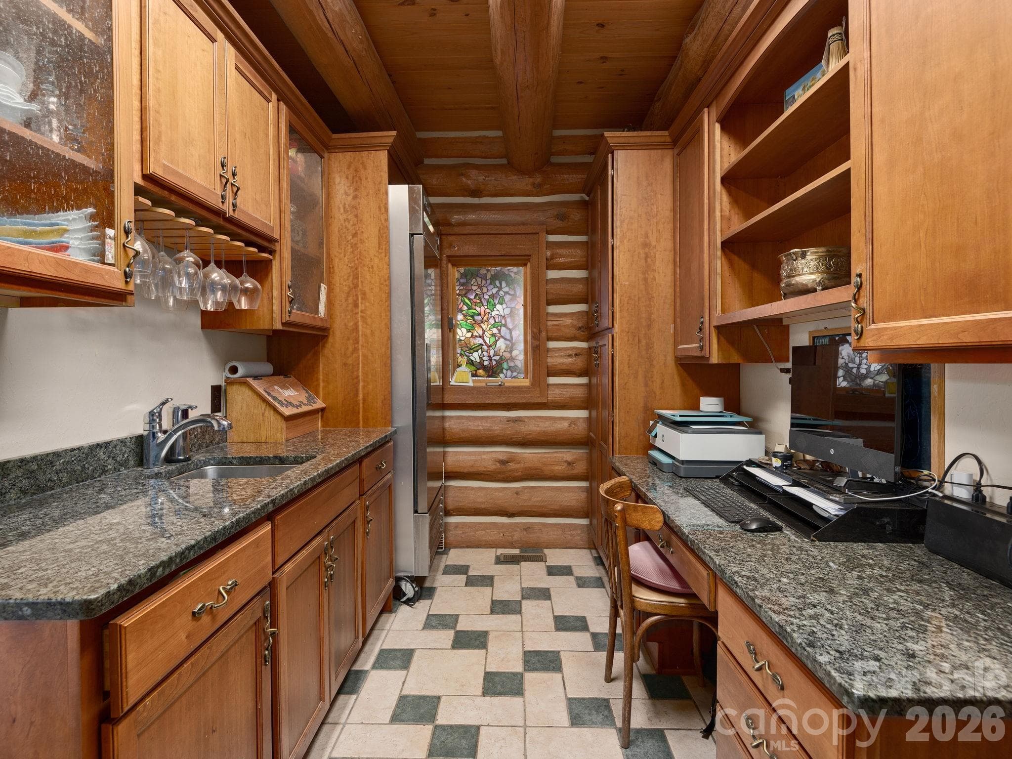 Walk-In Pantry - 135 Potato Branch Road, Leicester