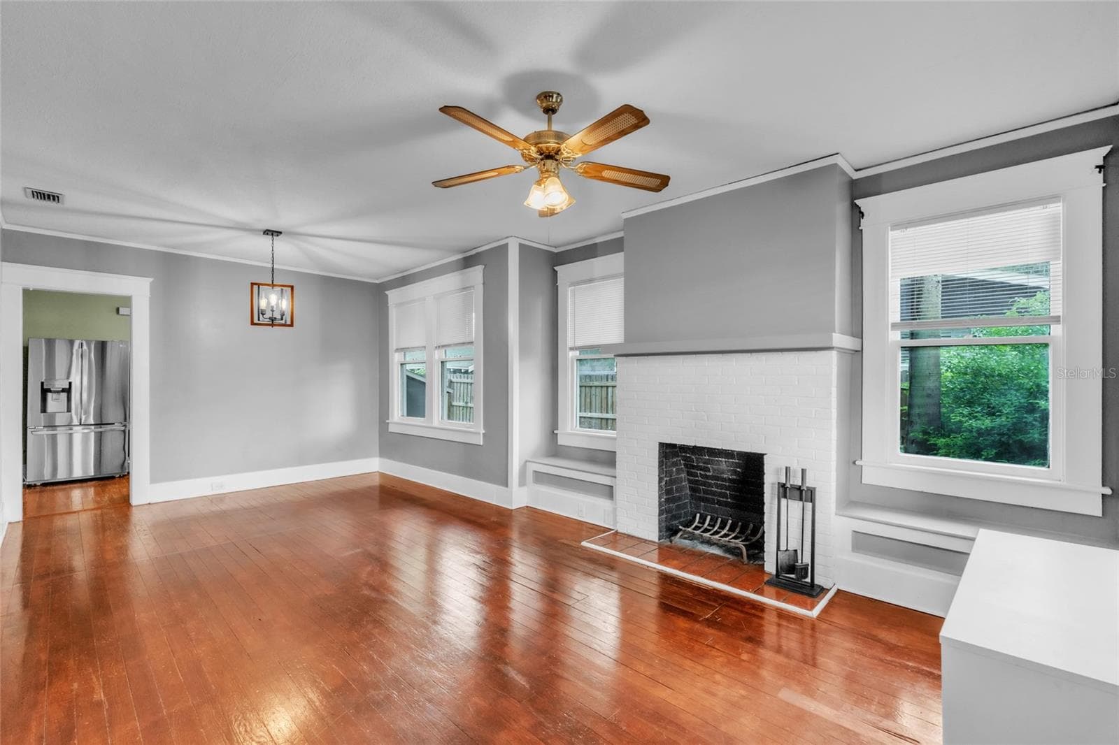 Single Family Residence at 5706 N CHEROKEE AVE, TAMPA, photo 6 of 39