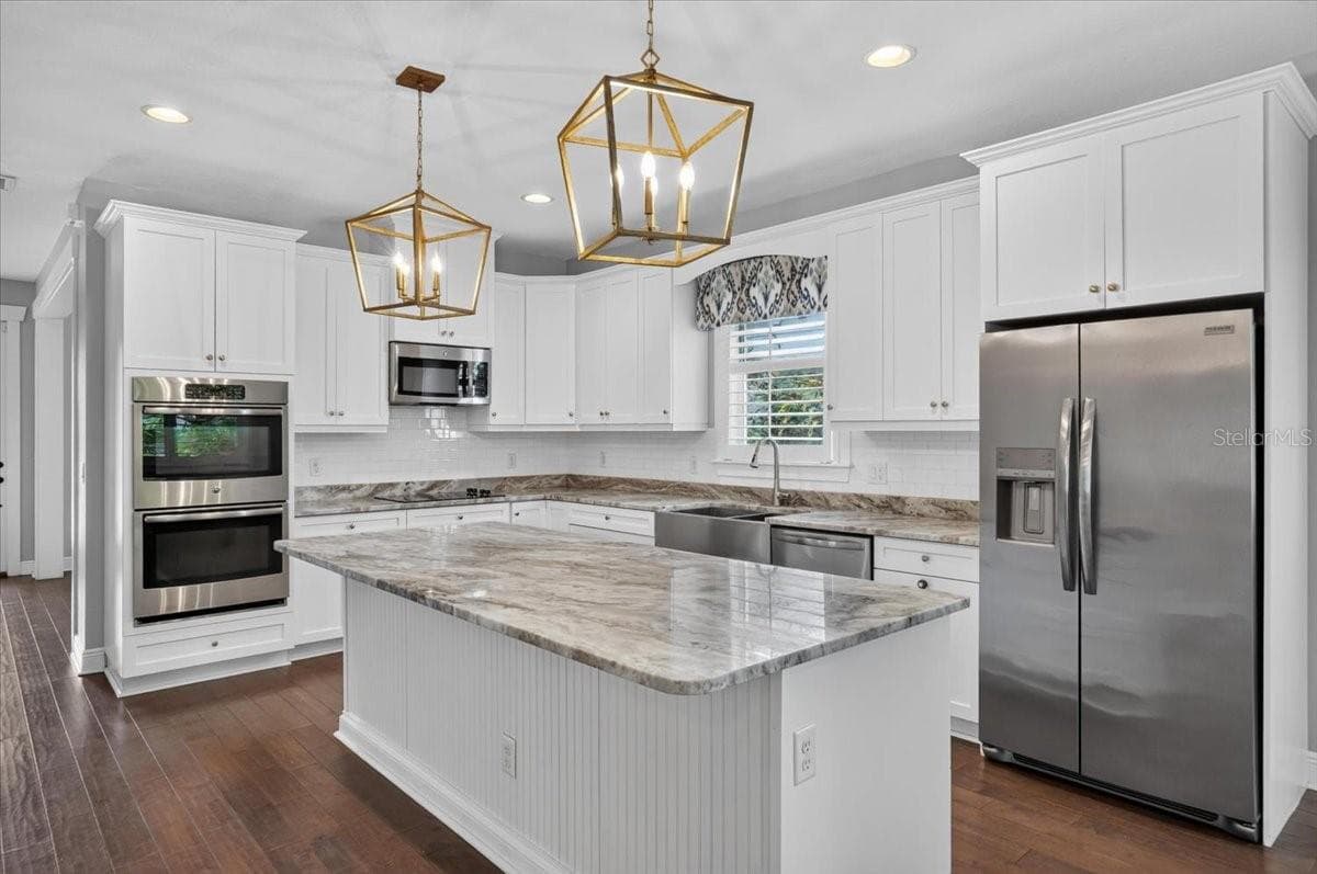 Kitchen - 3615 W RENELLIE CIR, TAMPA