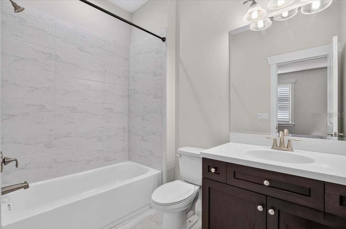 Ensuite Bed #1 - 3615 W RENELLIE CIR, TAMPA