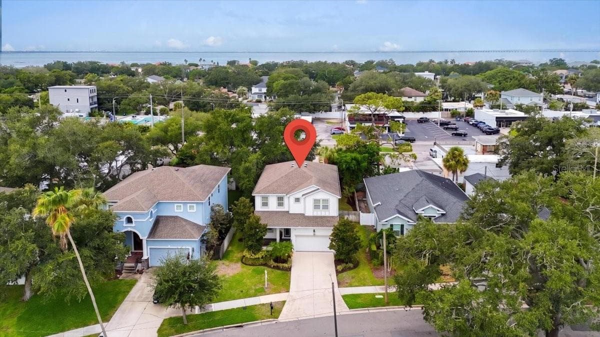 Single Family Residence at 3615 W RENELLIE CIR, TAMPA, photo 73 of 76