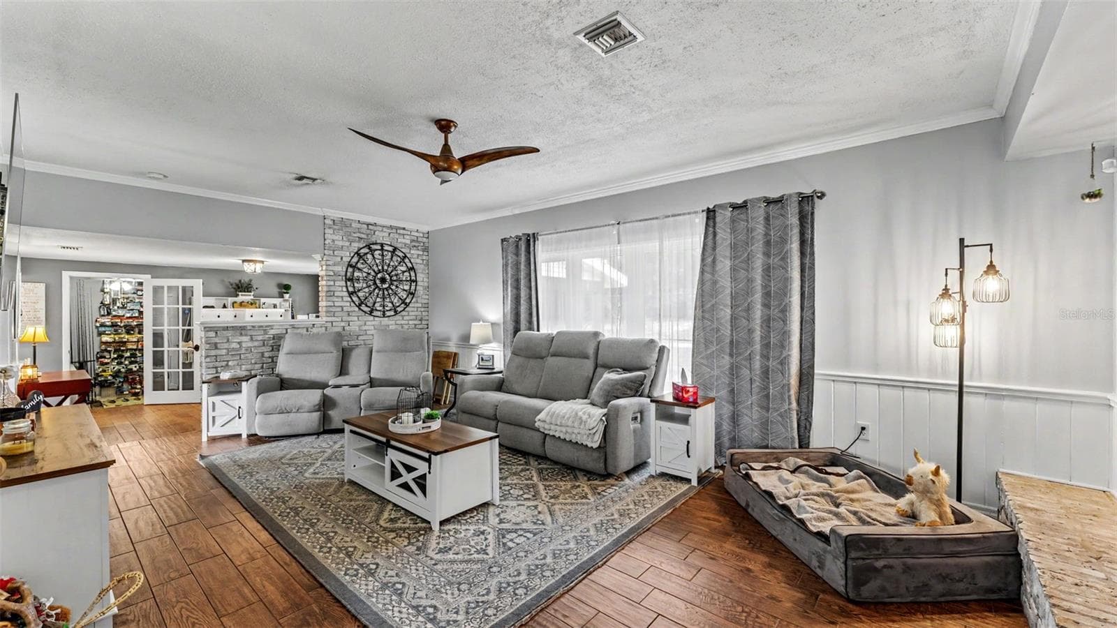 family room - 2406 LAKE ELLA RD, FRUITLAND PARK