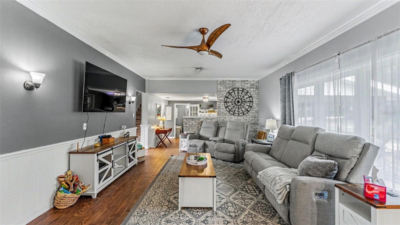 family room - 2406 LAKE ELLA RD, FRUITLAND PARK