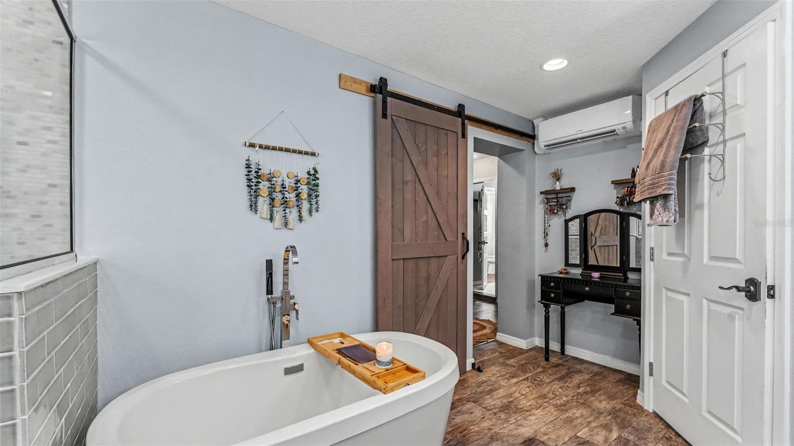 Primary bathroom - 2406 LAKE ELLA RD, FRUITLAND PARK