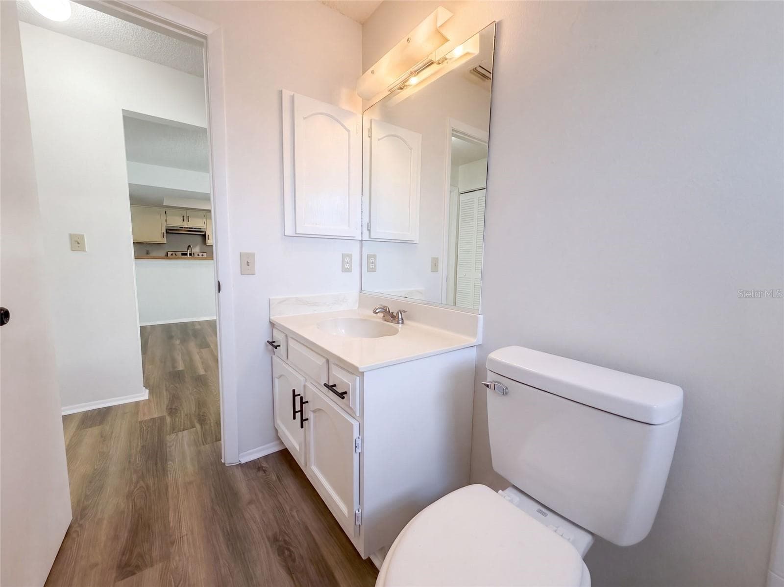 Single Family Residence at 391 HARVARD RD, VENICE, photo 23 of 30