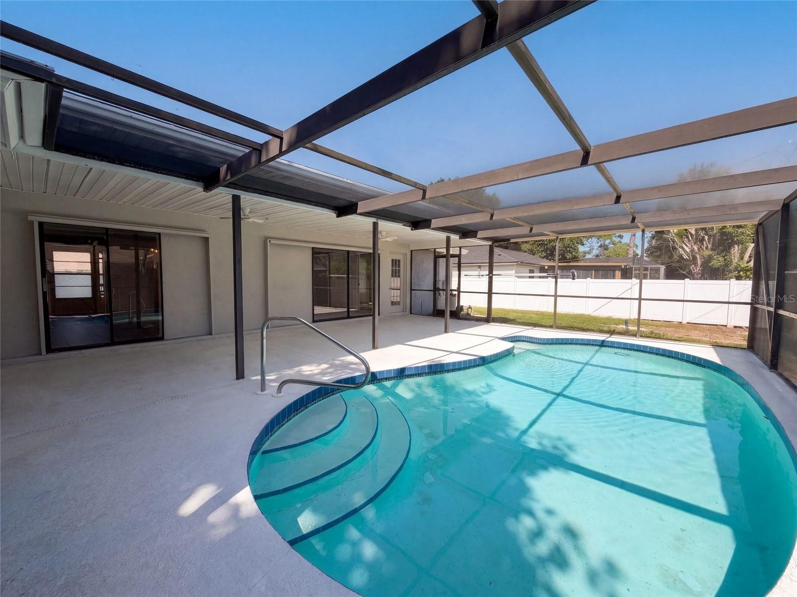 Single Family Residence at 391 HARVARD RD, VENICE, photo 27 of 30