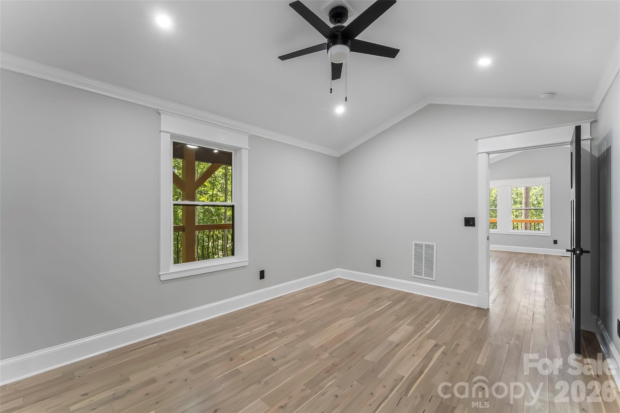 Single Family Residence at 276 Coopers Drive, Hendersonville, photo 9 of 38