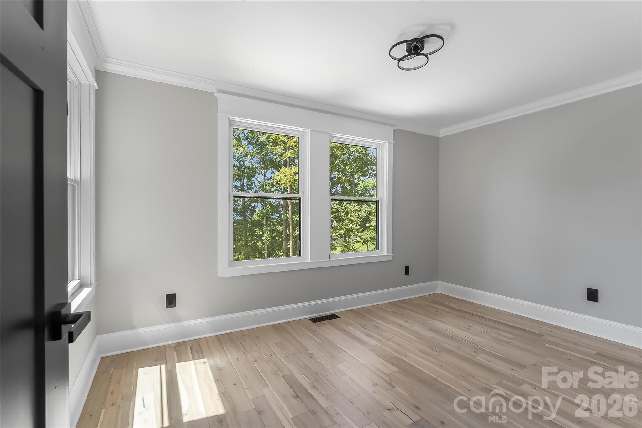 Single Family Residence at 276 Coopers Drive, Hendersonville, photo 26 of 38