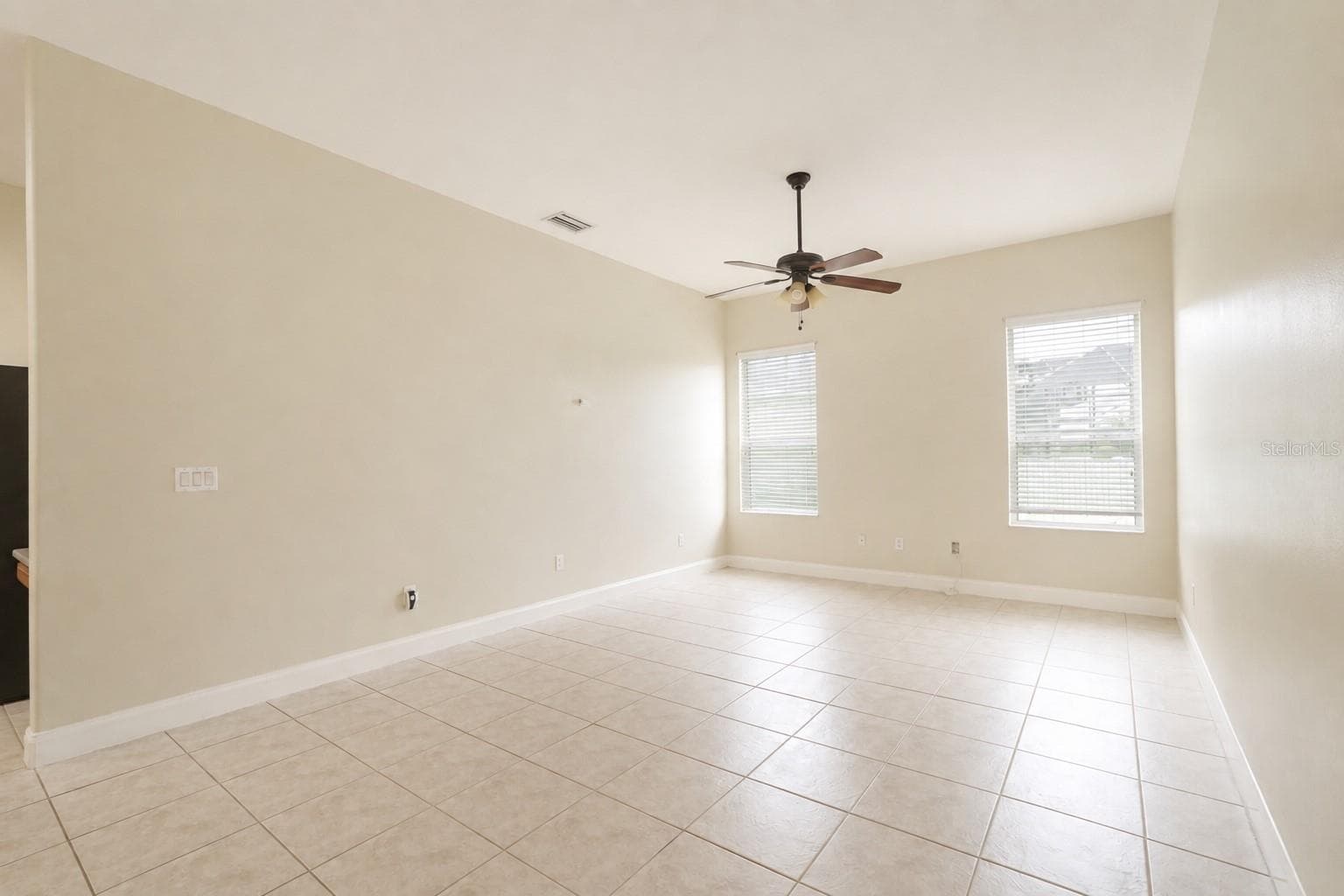 Living Room - 197 BRANDY CREEK CIR SE, PALM BAY