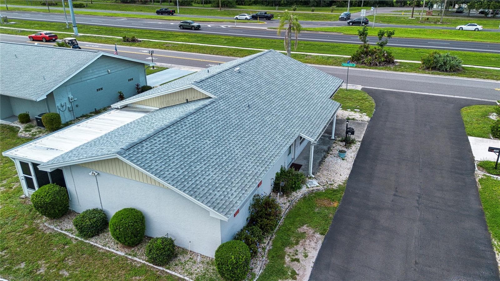 Private Driveway - 701 READING PL, SUN CITY CENTER