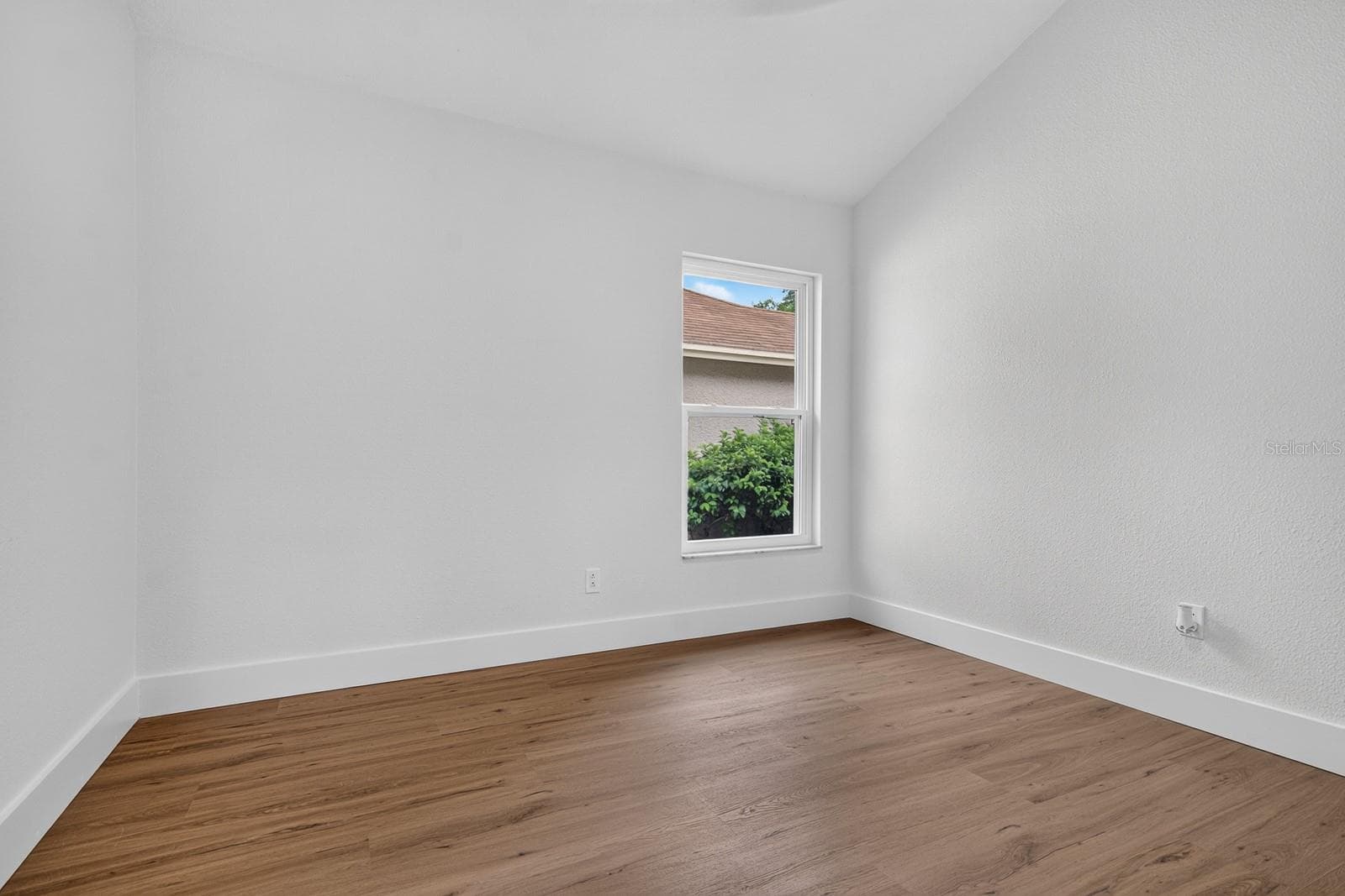 Single Family Residence at 7737 MARBELLA CREEK AVE, TAMPA, photo 15 of 22