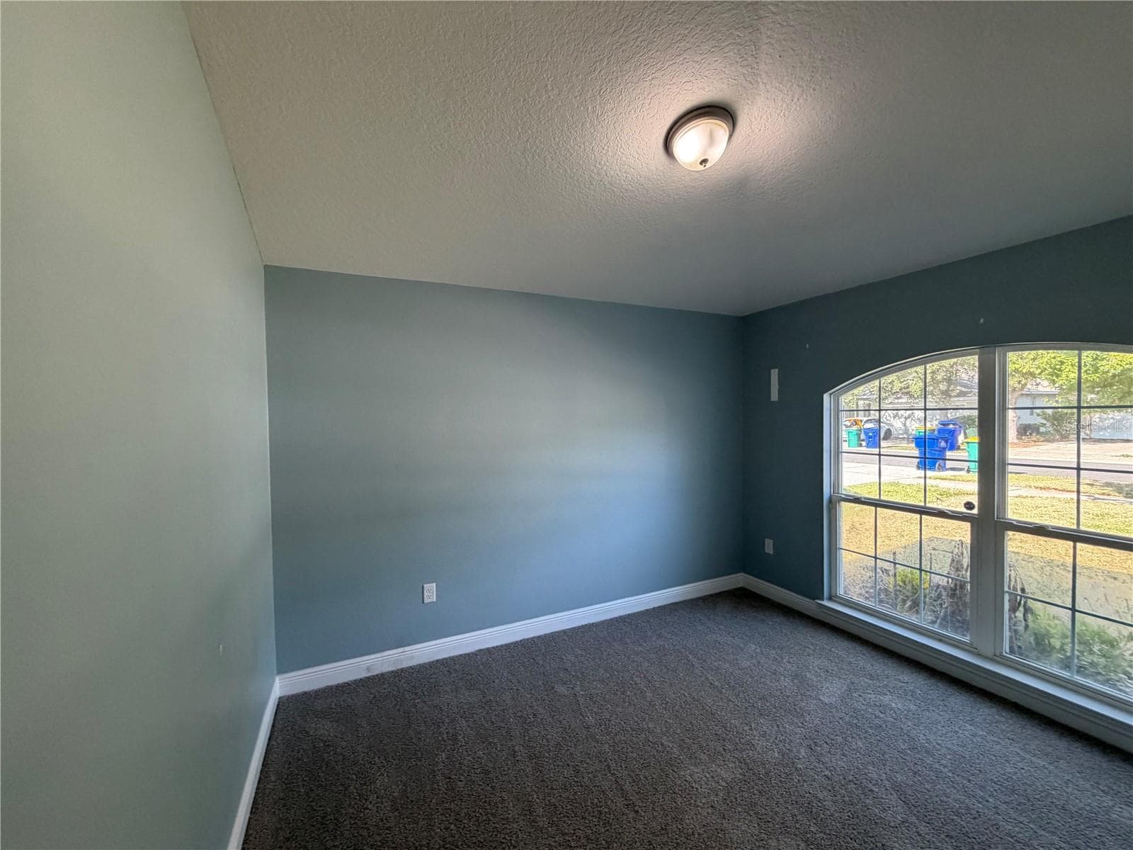 Single Family Residence at 1229 LONGVILLE CIR, TAVARES, photo 17 of 25