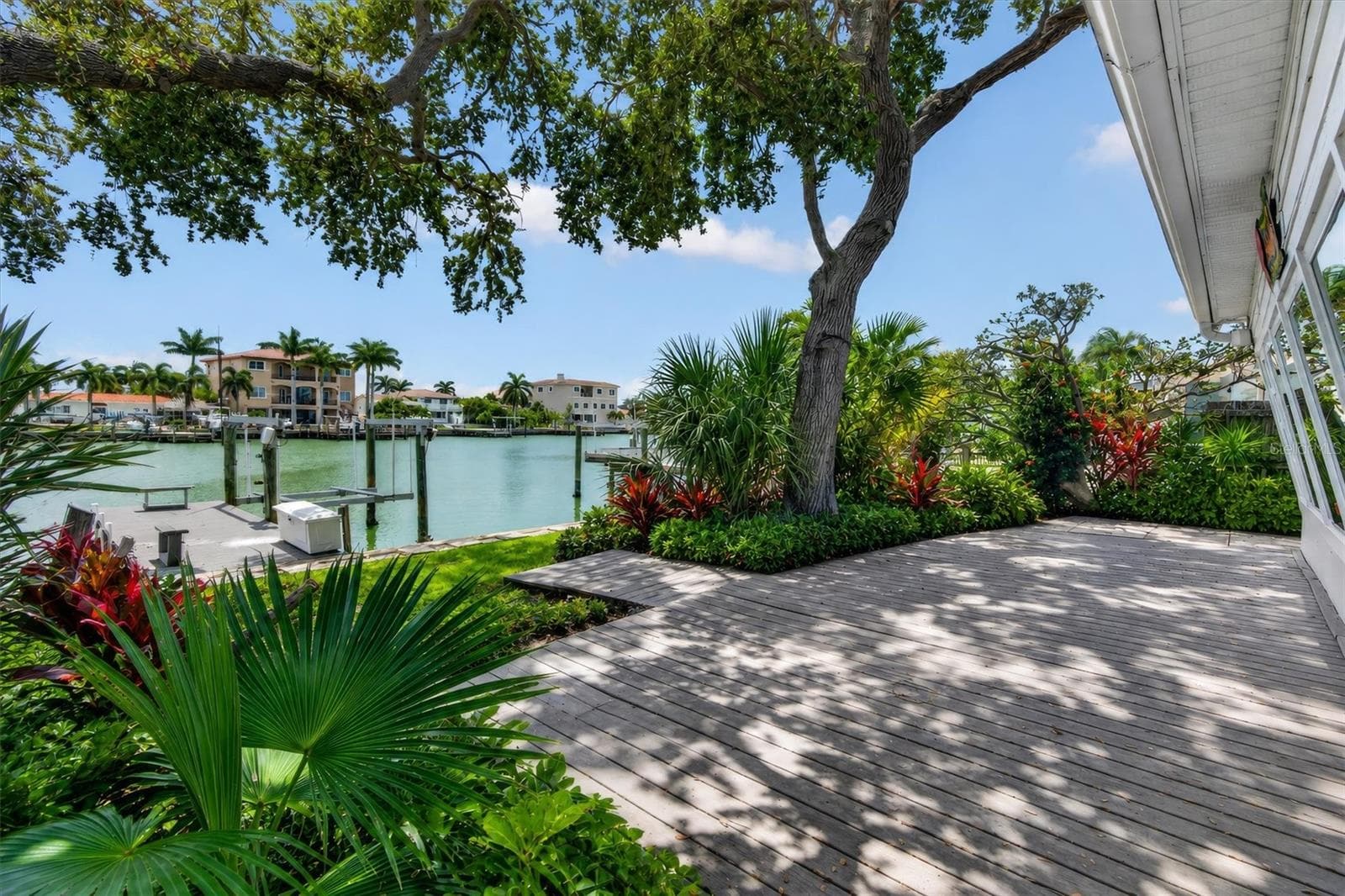 Single Family Residence at 541 LILLIAN DR, MADEIRA BEACH, photo 47 of 61