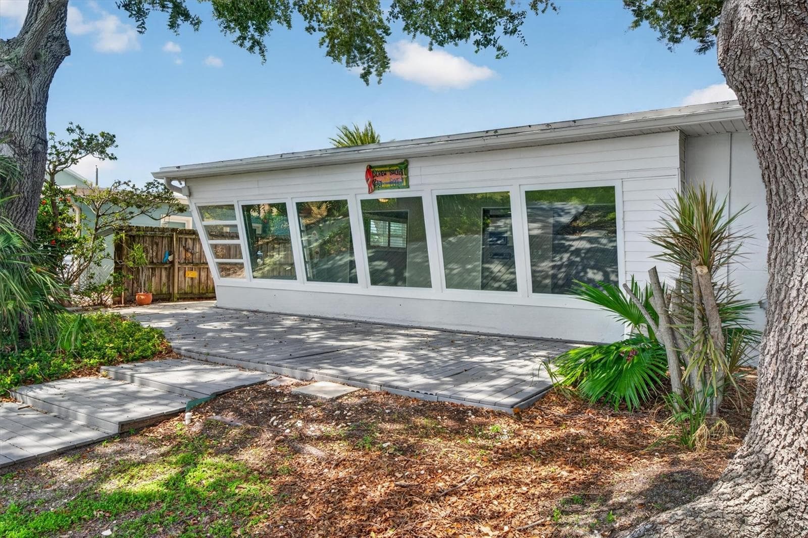 Single Family Residence at 541 LILLIAN DR, MADEIRA BEACH, photo 52 of 61