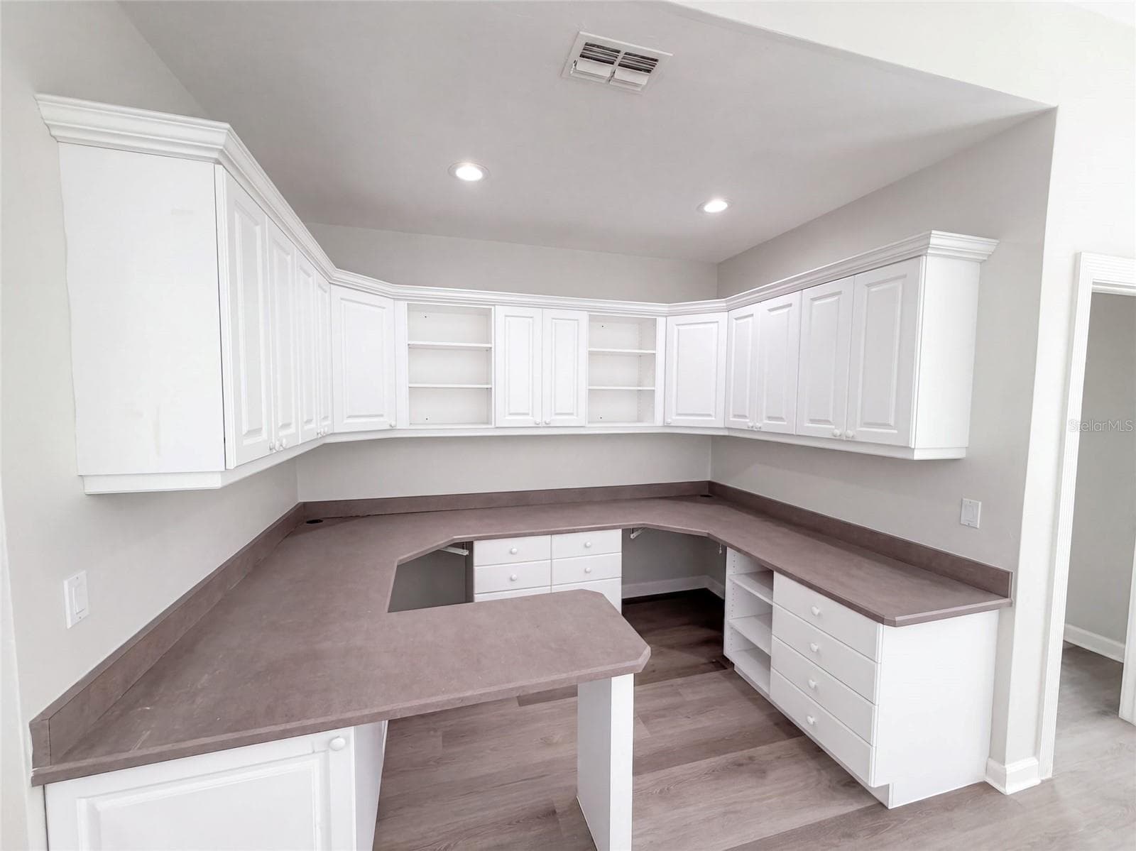 Single Family Residence at 24 BAY POINTE DR, ORMOND BEACH, photo 13 of 23