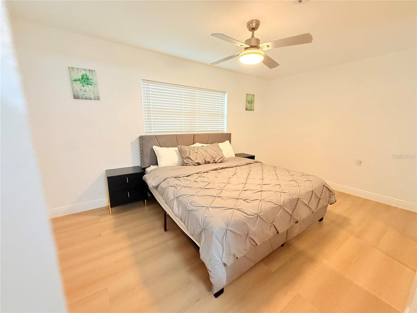 Single Family Residence at 1557 ROBINSON DR N, ST PETERSBURG, photo 20 of 45