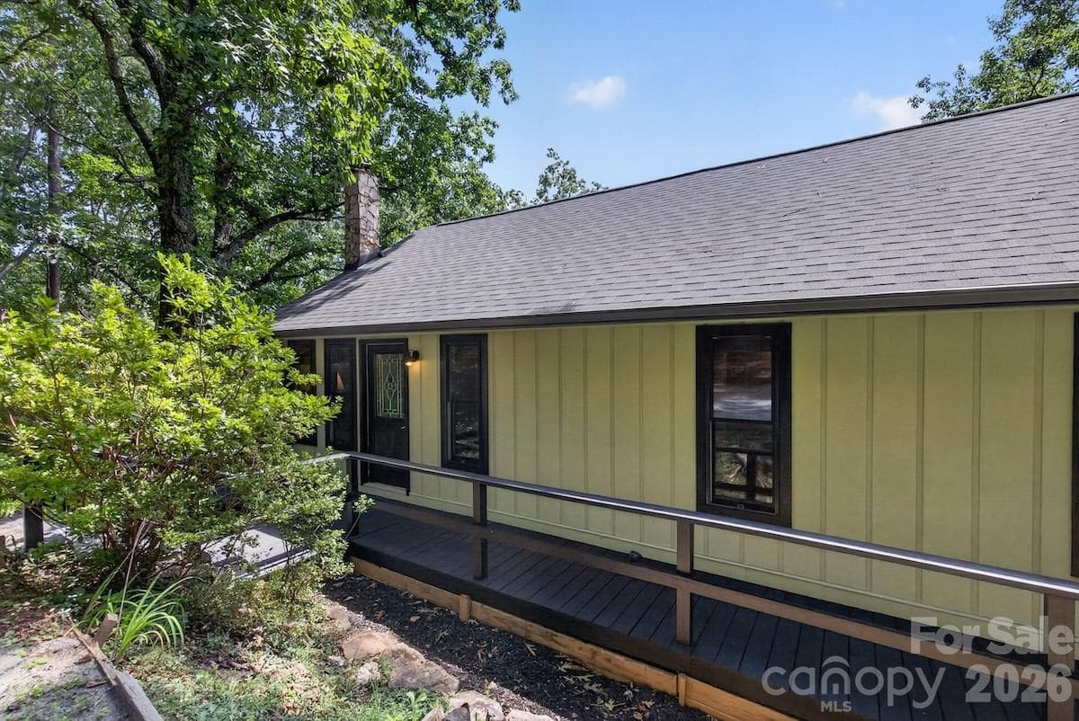 Single Family Residence at 187 Caledonia Road, Landrum, photo 7 of 30