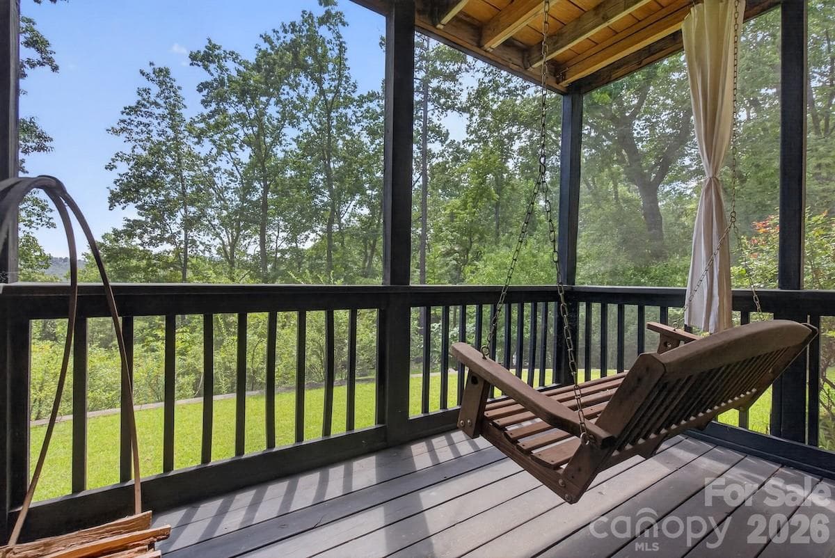 Single Family Residence at 187 Caledonia Road, Landrum, photo 19 of 30