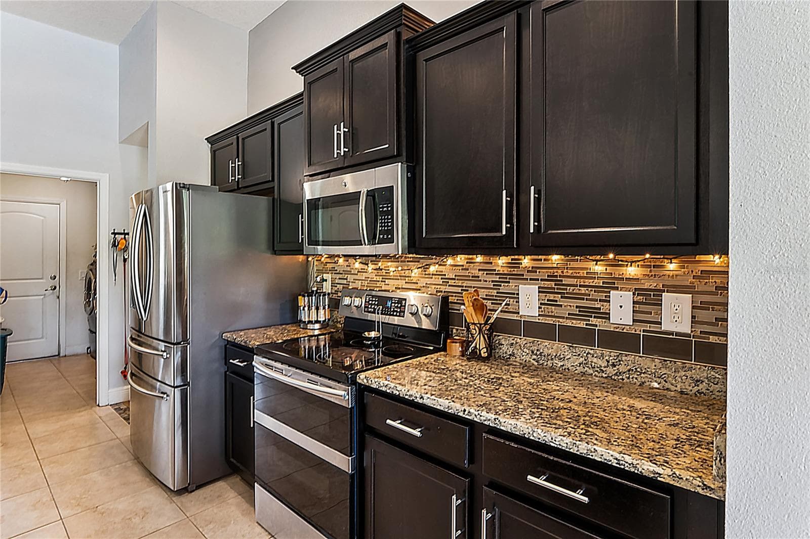 Single Family Residence at 27725 CENTURY OAKS CT, DADE CITY, photo 16 of 82