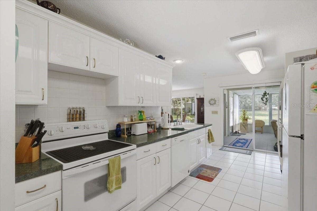 Single Family Residence at 2228 RIVER RIDGE RD, DELAND, photo 20 of 86